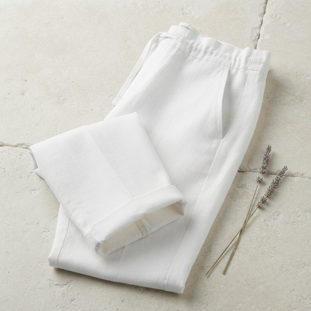 Women's Relaxed Straight-Leg Trousers with Side Pockets