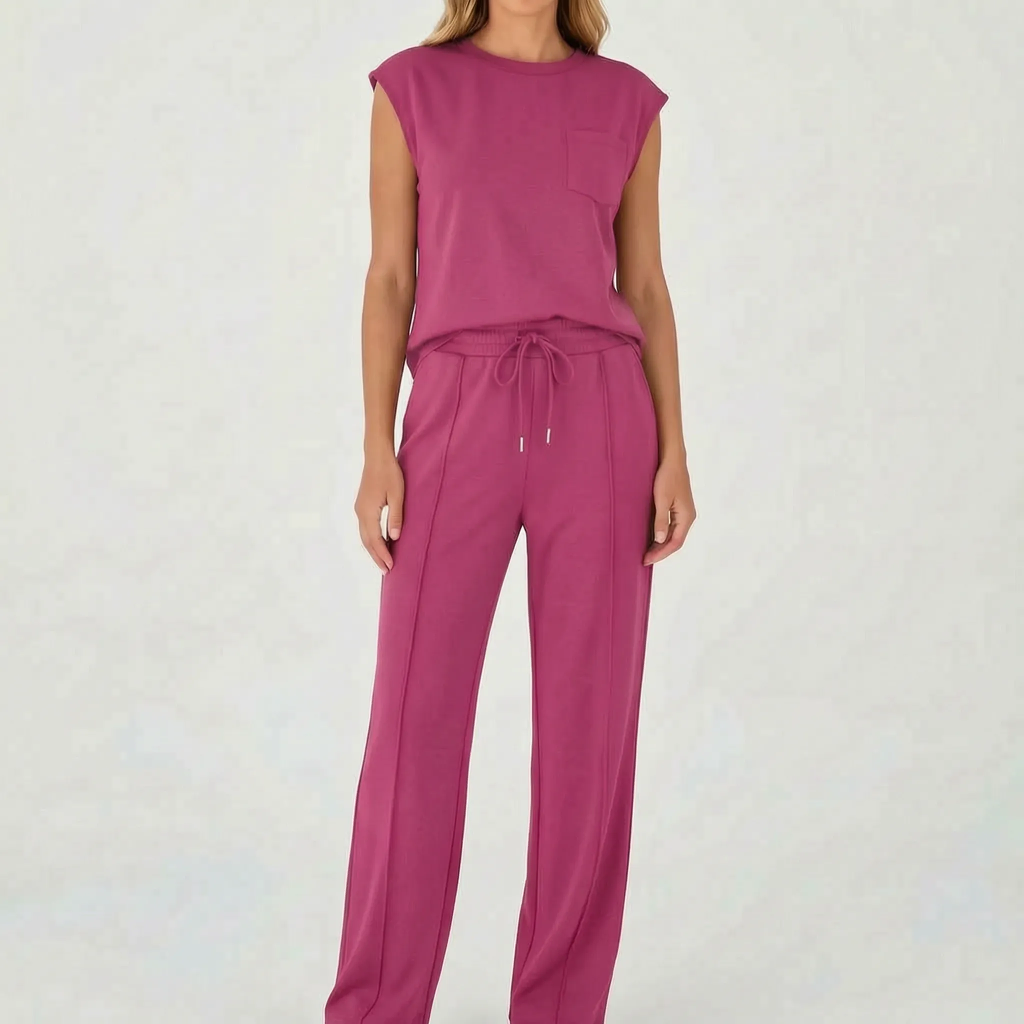 Comfylux - Relaxed Two-Piece Loungewear Set 