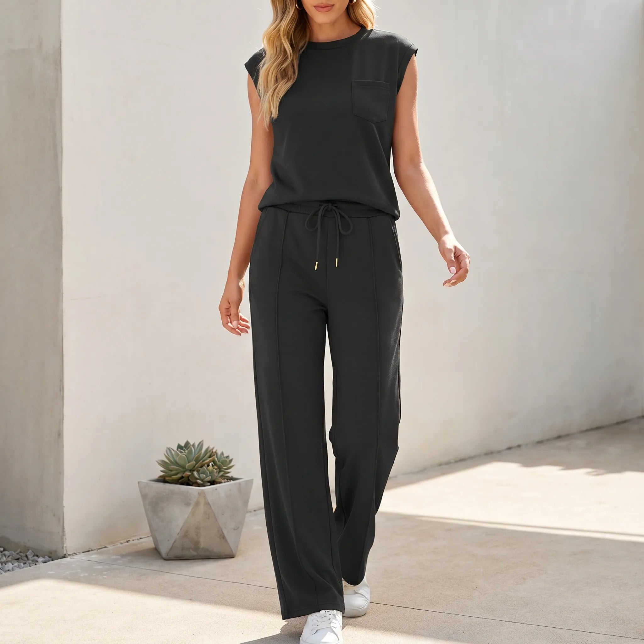 Loungera - Casual Two-Piece Lounge Co-Ord  Loungera