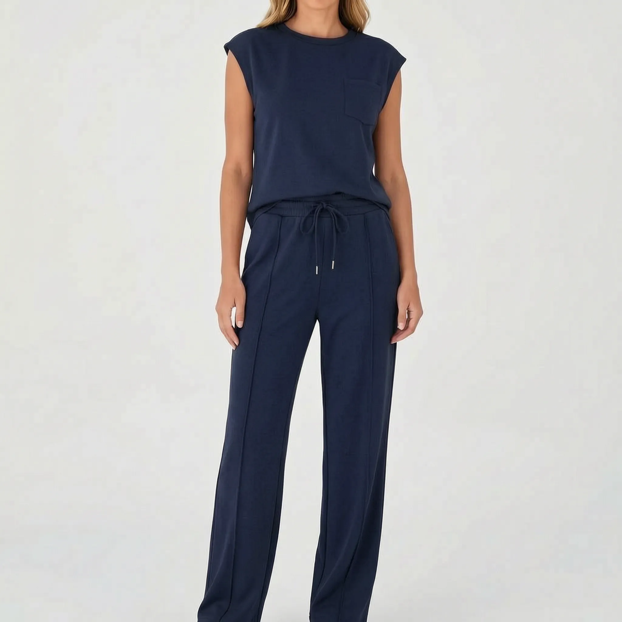 Loungera - Casual Two-Piece Lounge Co-Ord  Loungera