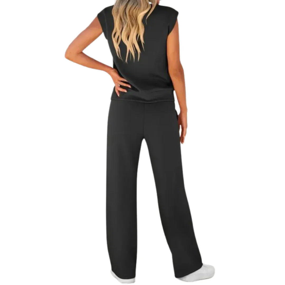 Loungera - Casual Two-Piece Lounge Co-Ord  Loungera
