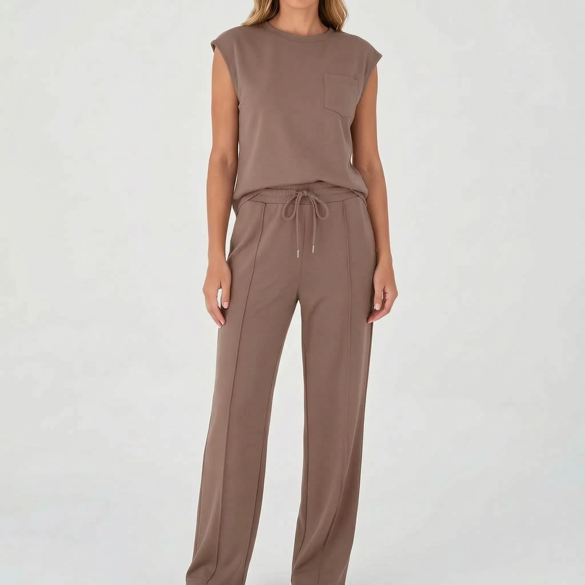 Loungera - Casual Two-Piece Lounge Co-Ord  Loungera