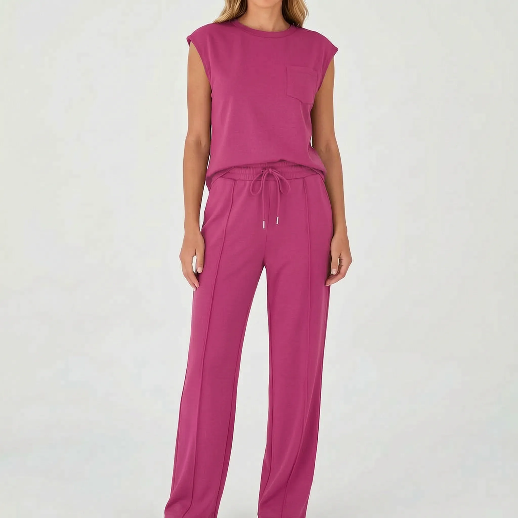 Loungera - Casual Two-Piece Lounge Co-Ord  Loungera